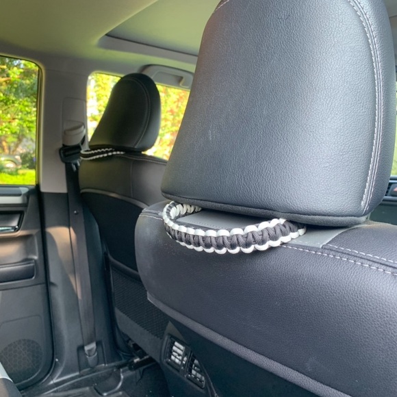 Paracord Grab Handles - Picture 5 of 6